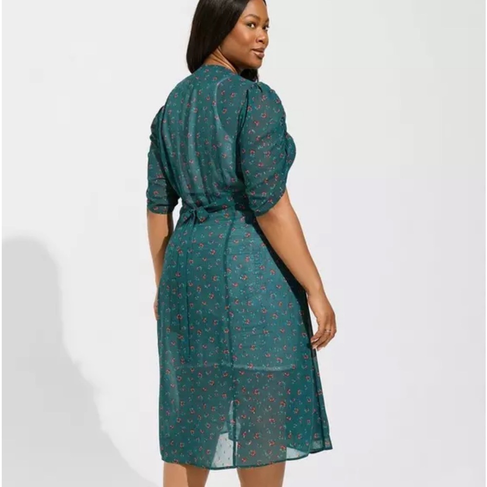 NWT Torrid Chiffon Ruched Sleeve Kimono size 2X - Picture 2 of 5